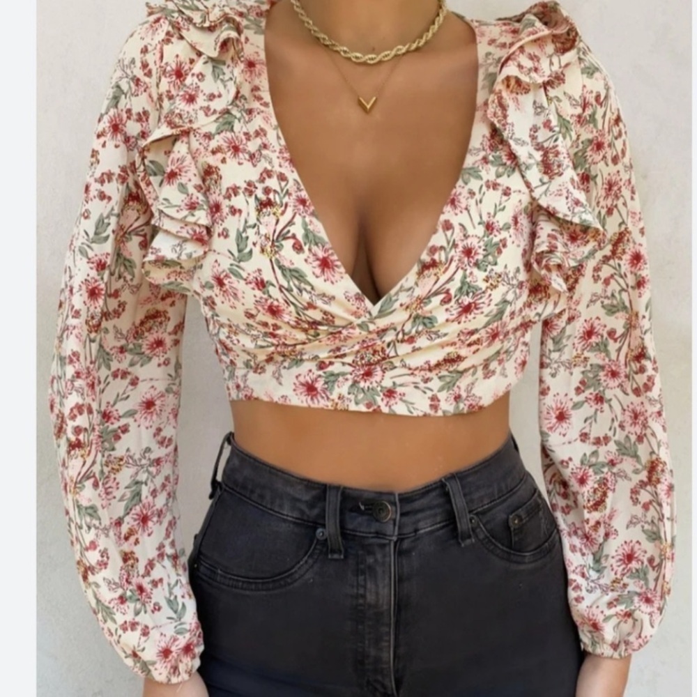 Kayla’s Armoire shirt Floral Wrap Top large New lined ruffled - Picture 1 of 7